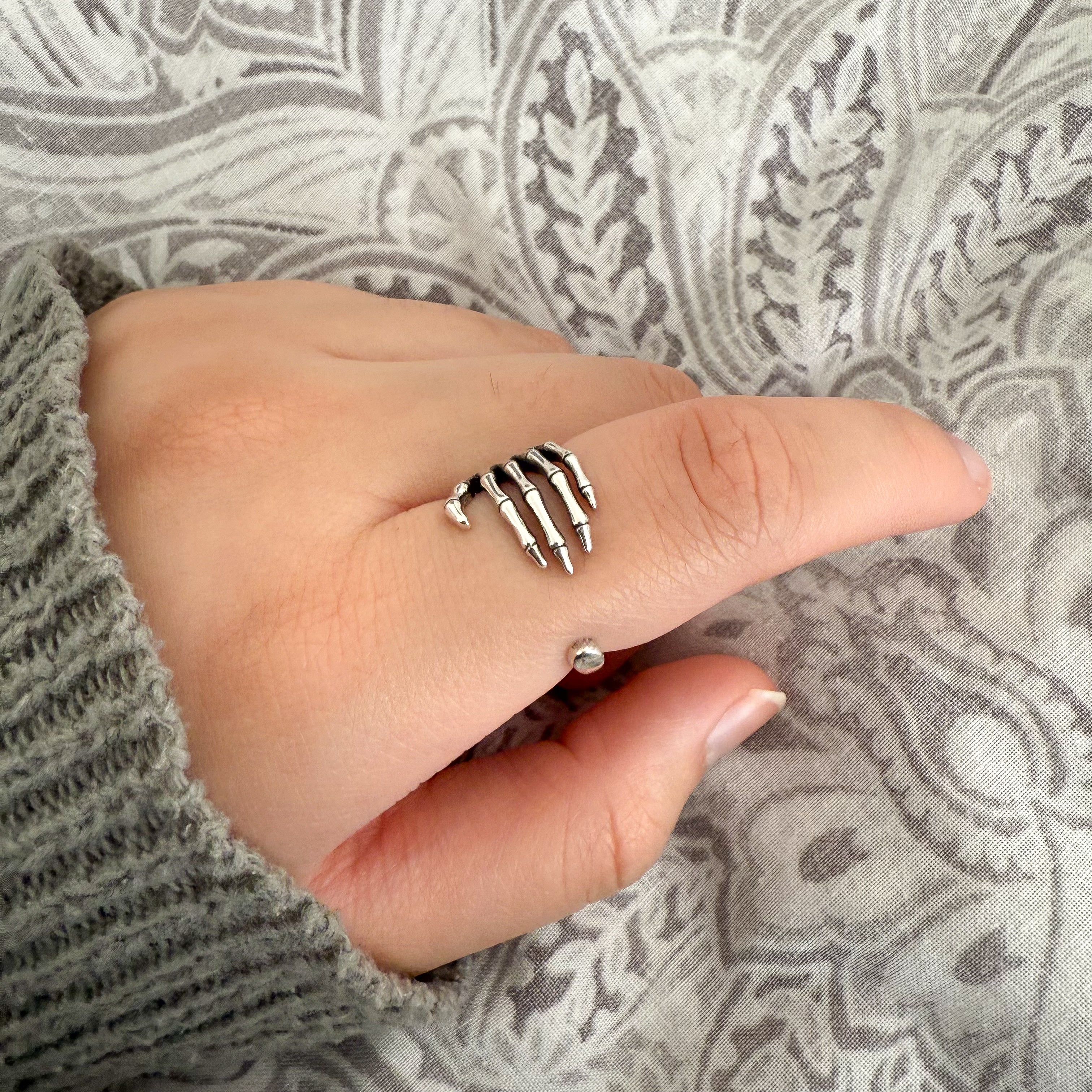 Sterling Silver Skeleton Hand Ring