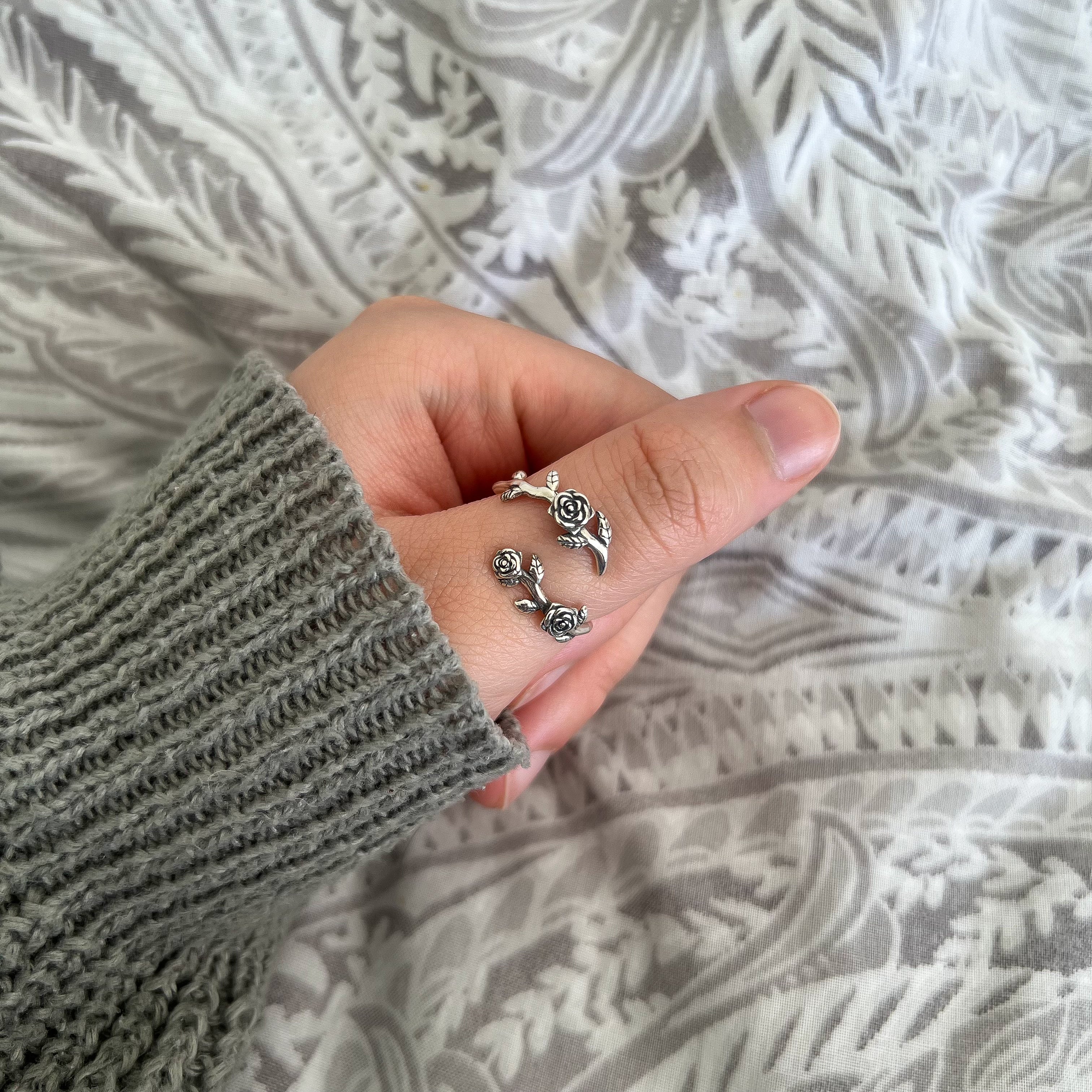 Sterling Silver Rose Leaf Ring