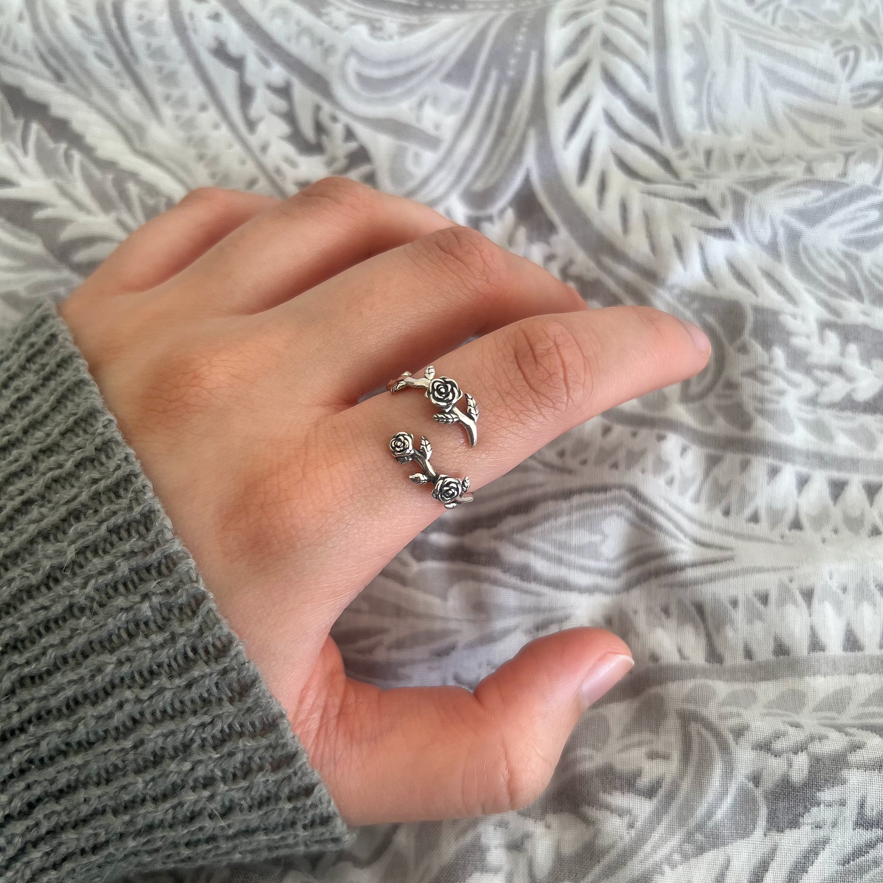 Sterling Silver Rose Leaf Ring