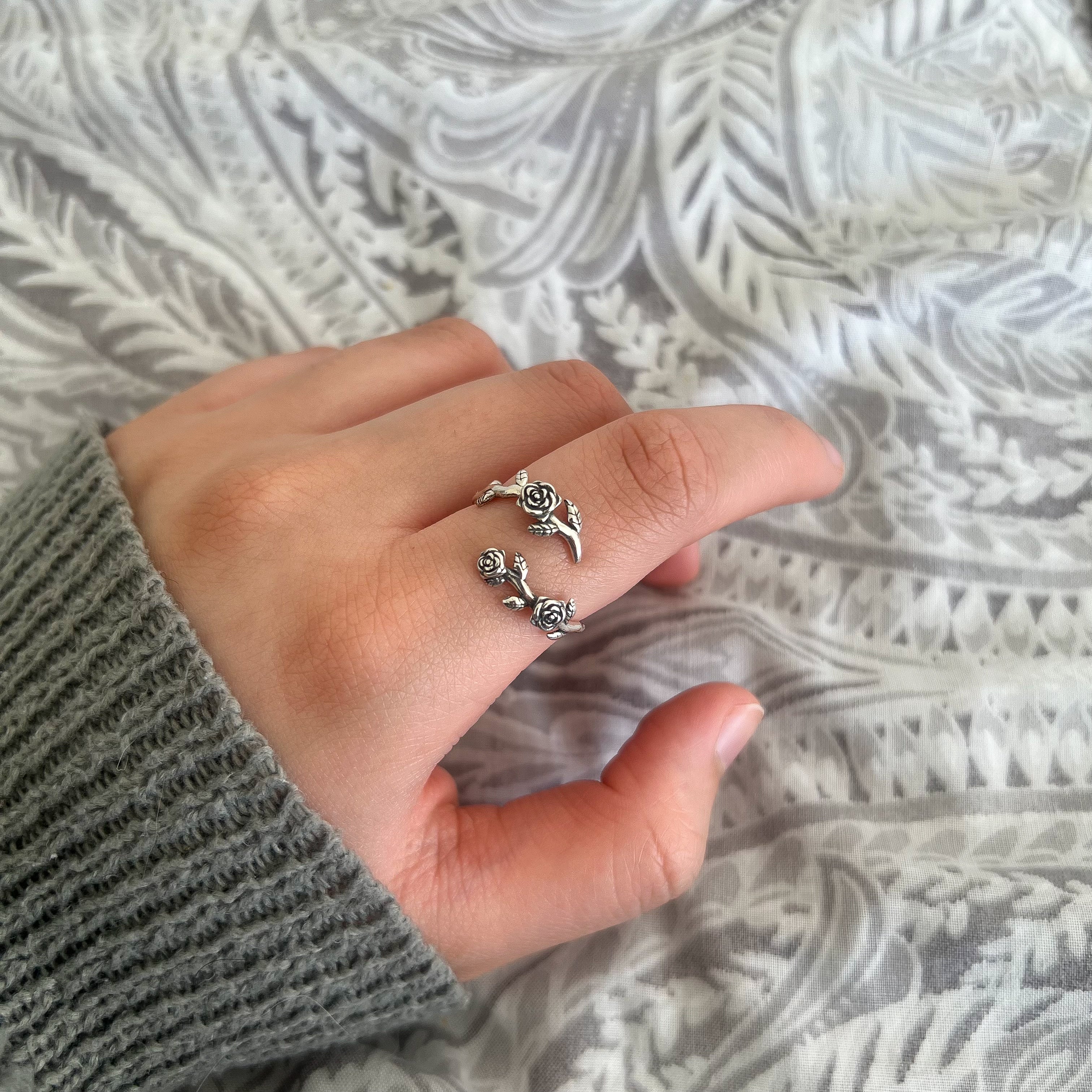 Sterling Silver Rose Leaf Ring