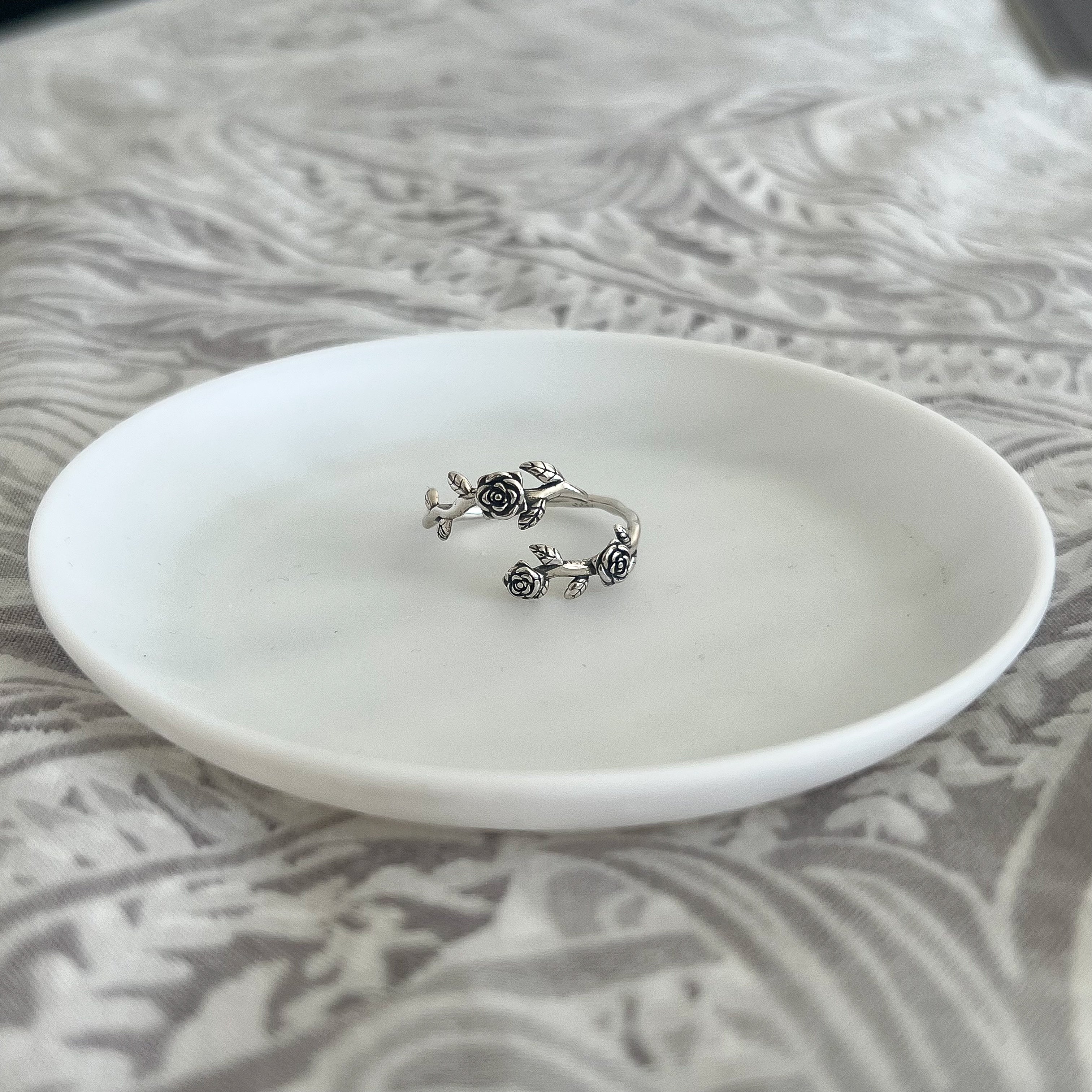 Sterling Silver Rose Leaf Ring